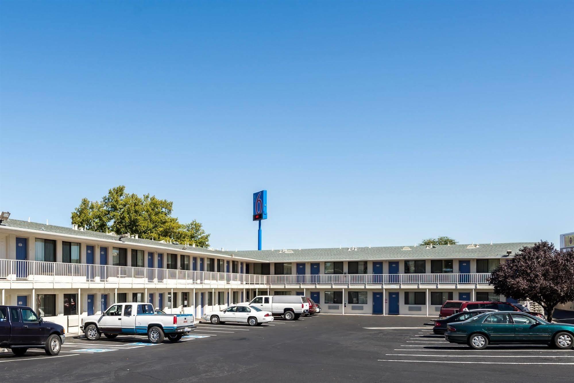 Motel 6-Reno, Nv - Virginia Plumb Exterior foto