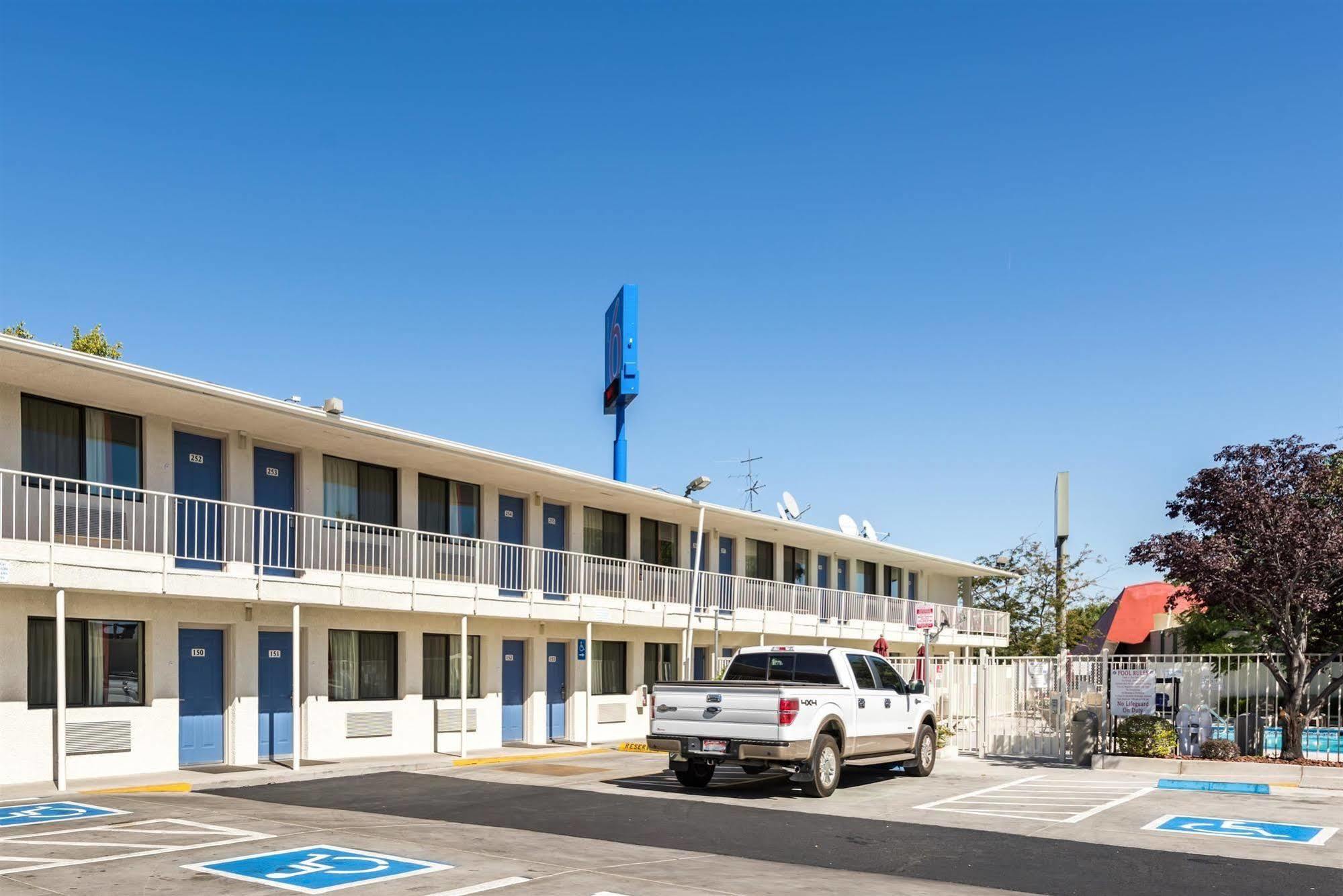 Motel 6-Reno, Nv - Virginia Plumb Exterior foto